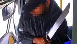 20 سنة سجناً نافذاً.. حكم قضائي ثقيل ينهي ملف اعتداء مسلح بالجديدة استهدف سائق حافلة